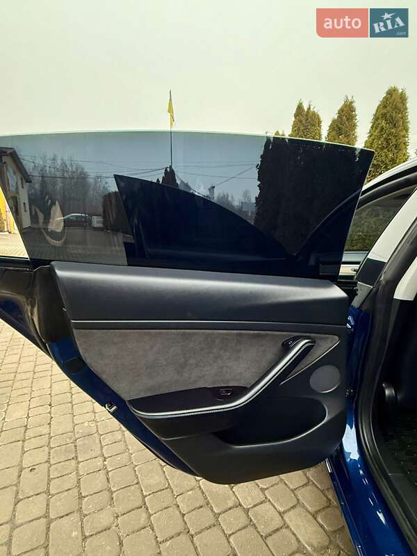 Седан Tesla Model 3 2020 в Дрогобичі фото 74 Седан Tesla Model 3 2020 в Дрогобичі