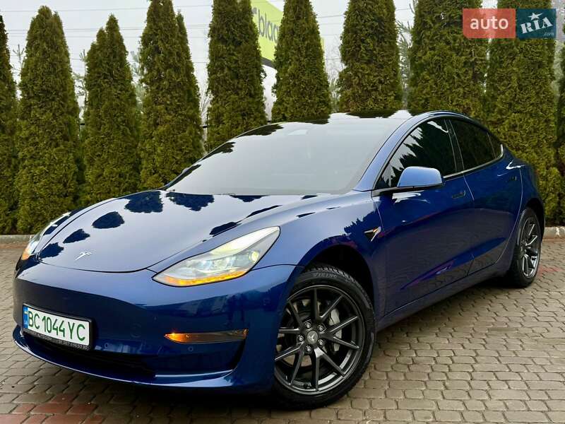 Седан Tesla Model 3 2020 в Дрогобичі фото 39 Седан Tesla Model 3 2020 в Дрогобичі