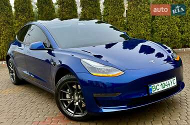 Седан Tesla Model 3 2020 в Дрогобичі