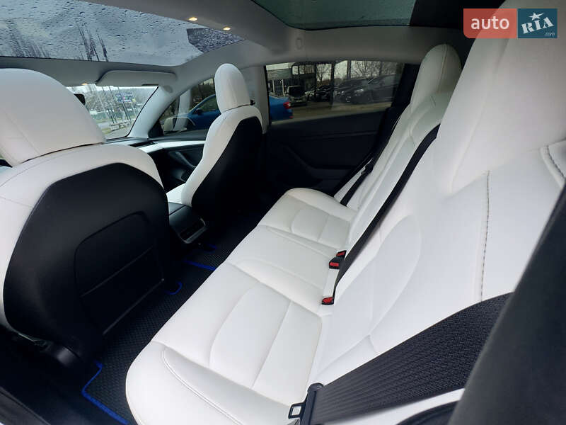 Седан Tesla Model 3 2021 в Виннице фото 27 Седан Tesla Model 3 2021 в Виннице