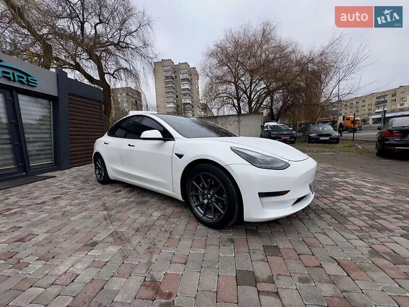 Седан Tesla Model 3 2021 в Виннице фото 45 Седан Tesla Model 3 2021 в Виннице