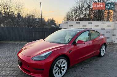 Седан Tesla Model 3 2021 в Луцке