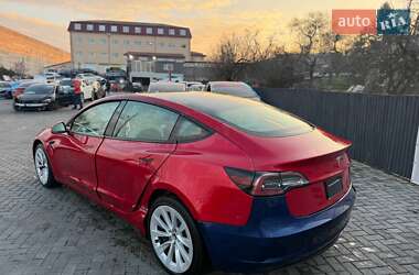 Седан Tesla Model 3 2021 в Луцке