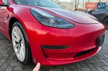 Седан Tesla Model 3 2021 в Луцке