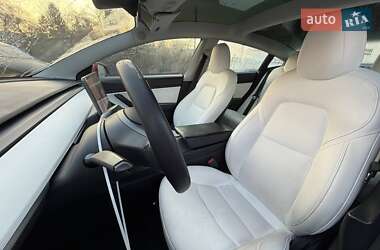 Седан Tesla Model 3 2021 в Луцке
