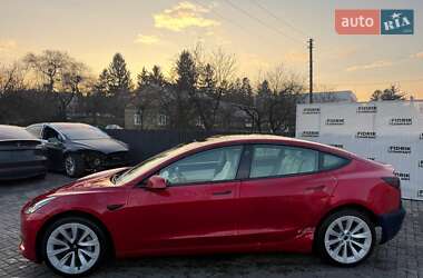 Седан Tesla Model 3 2021 в Луцке