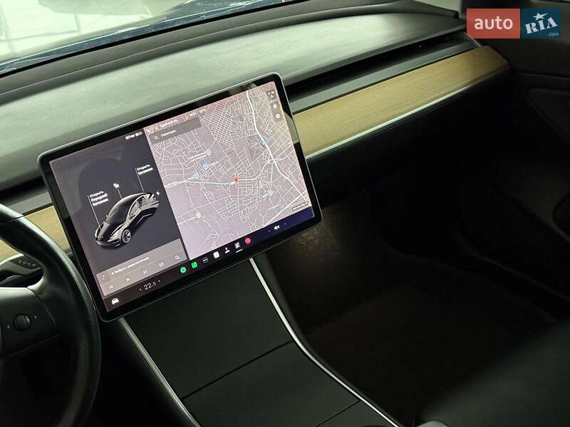 Седан Tesla Model 3 2019 в Одессе