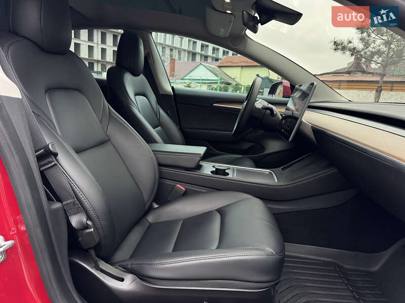 Седан Tesla Model 3 2022 в Одессе