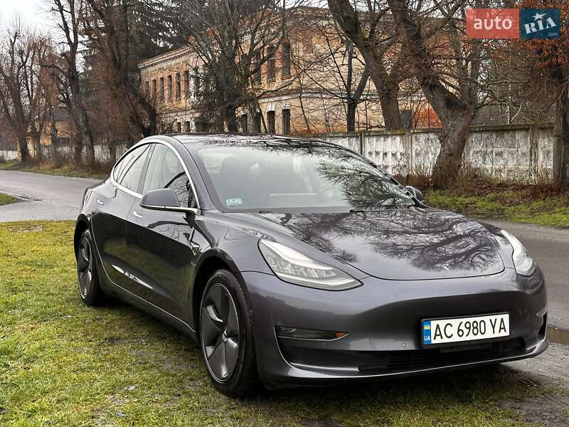 Седан Tesla Model 3 2018 в Владимире
