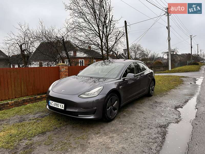 Седан Tesla Model 3 2018 в Владимире