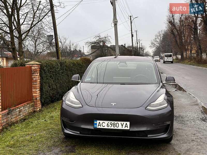 Седан Tesla Model 3 2018 в Владимире