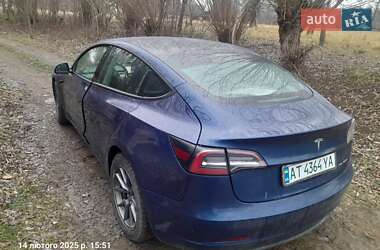 Седан Tesla Model 3 2022 в Ивано-Франковске