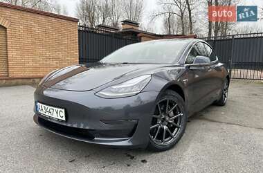 Седан Tesla Model 3 2019 в Киеве