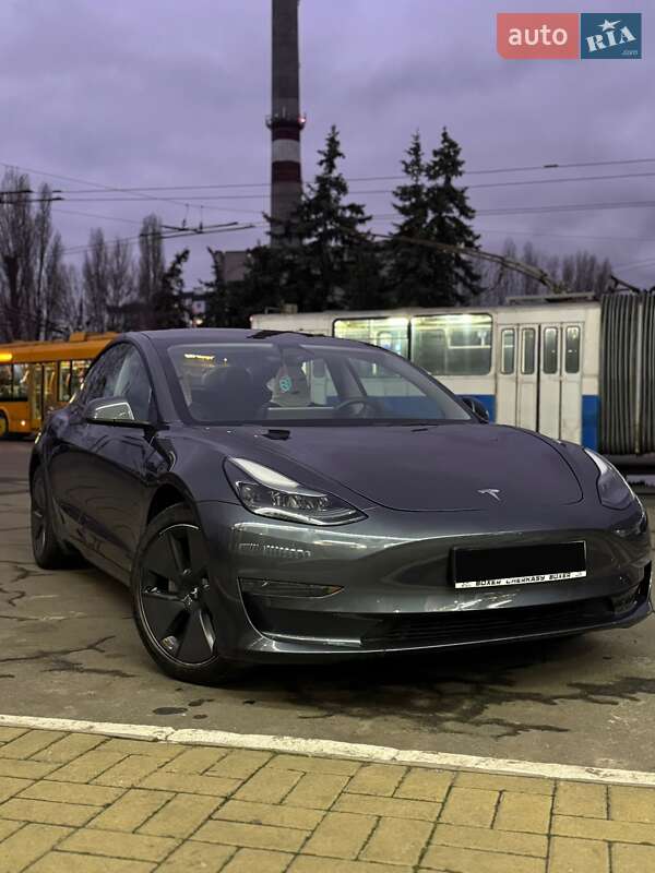 Седан Tesla Model 3 2023 в Черкассах фото Седан Tesla Model 3 2023 в Черкассах