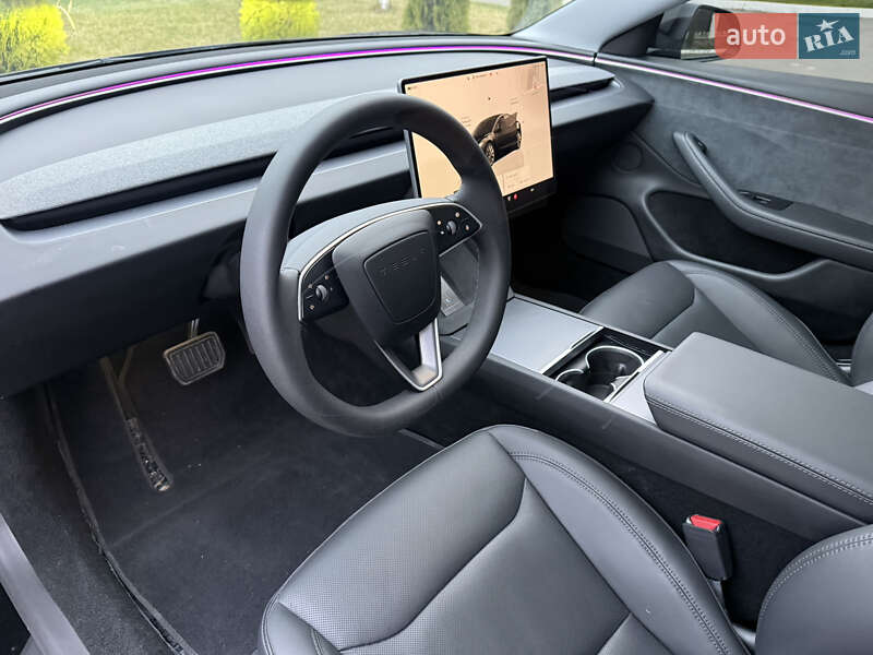 Седан Tesla Model 3 2024 в Киеве