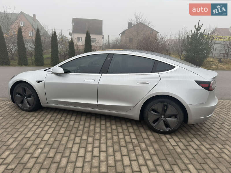 Седан Tesla Model 3 2018 в Пустомытах