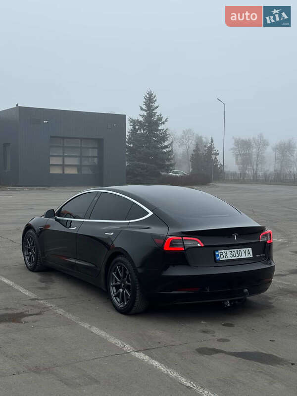 Седан Tesla Model 3 2019 в Чернівцях фото 7 Седан Tesla Model 3 2019 в Чернівцях