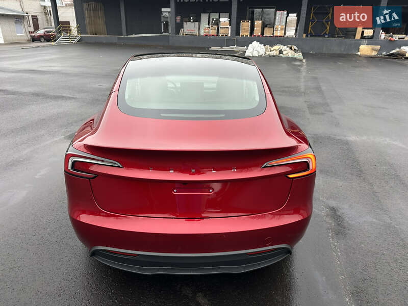 Седан Tesla Model 3 2024 в Дніпрі