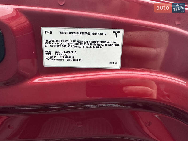 Седан Tesla Model 3 2024 в Дніпрі