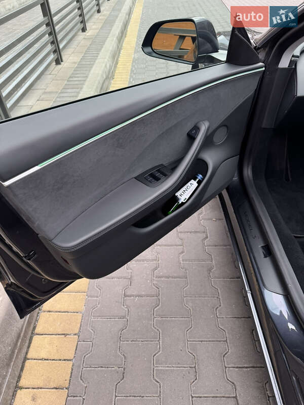 Седан Tesla Model 3 2024 в Белой Церкви