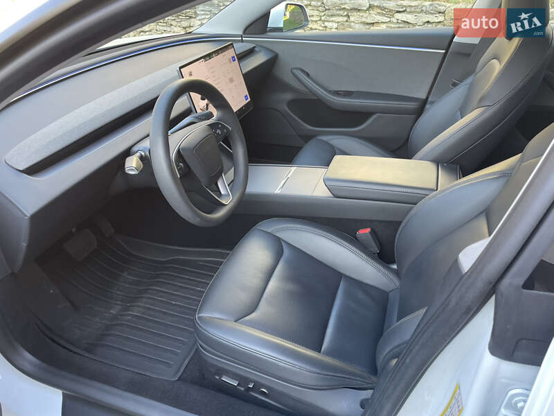 Седан Tesla Model 3 2024 в Острозі фото 12 Седан Tesla Model 3 2024 в Острозі
