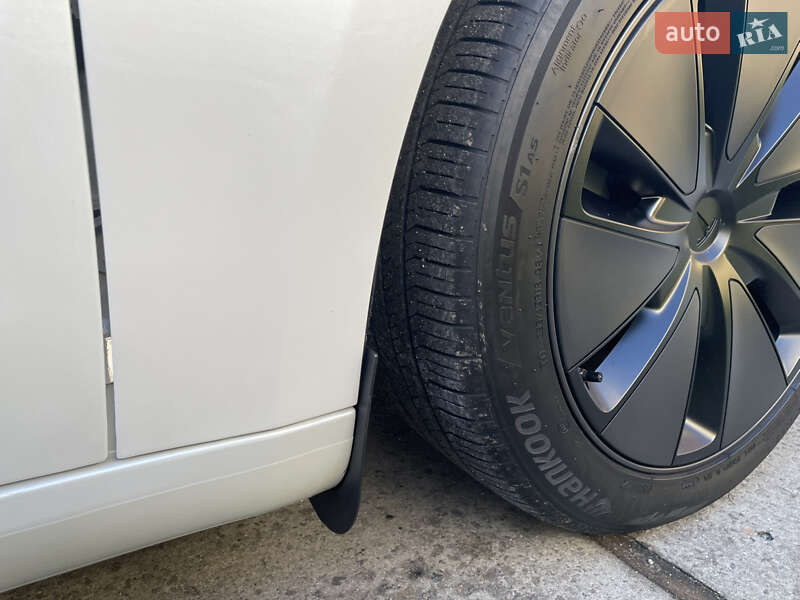 Седан Tesla Model 3 2024 в Острозі фото 20 Седан Tesla Model 3 2024 в Острозі