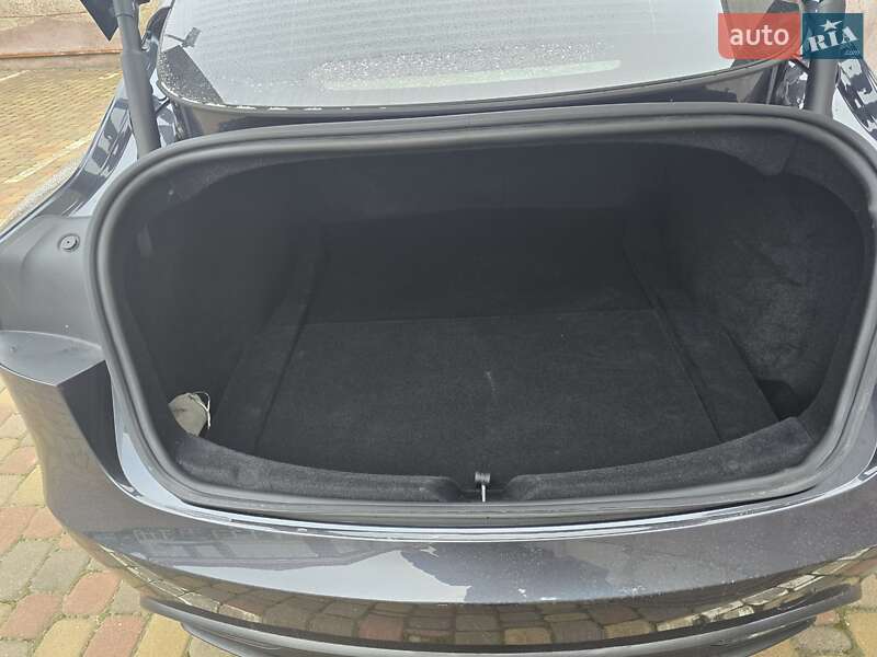 Седан Tesla Model 3 2024 в Києві фото 24 Седан Tesla Model 3 2024 в Києві