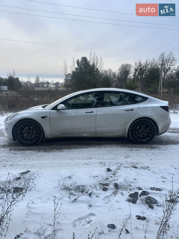 Седан Tesla Model 3 2022 в Києві фото 27 Седан Tesla Model 3 2022 в Києві