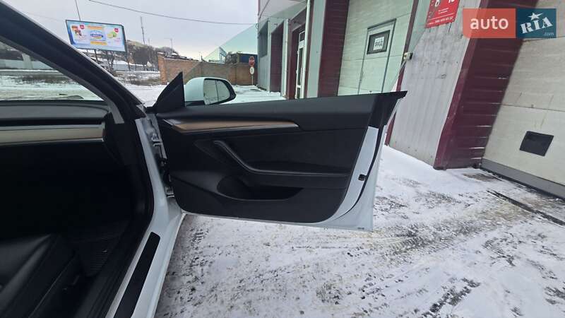 Седан Tesla Model 3 2021 в Полтаве фото 18 Седан Tesla Model 3 2021 в Полтаве