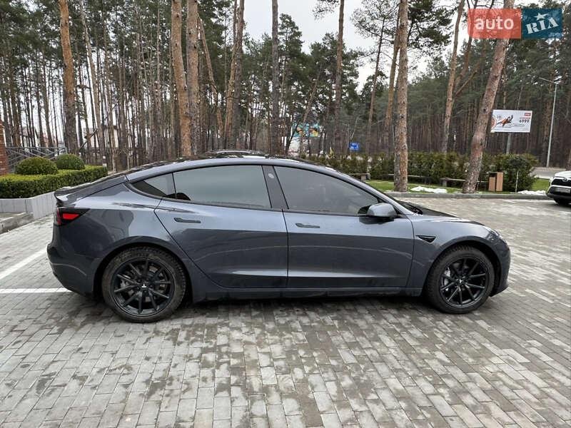 Седан Tesla Model 3 2019 в Києві