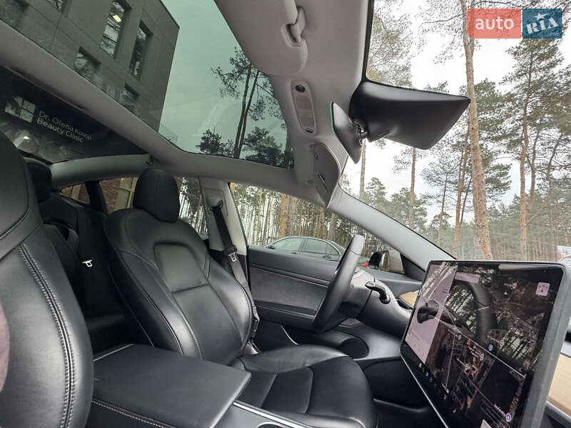 Седан Tesla Model 3 2019 в Києві