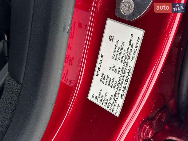 Седан Tesla Model 3 2024 в Киеве