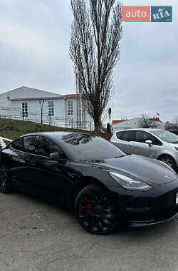 Седан Tesla Model 3 2022 в Киеве
