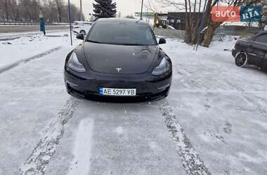 Седан Tesla Model 3 2023 в Дніпрі