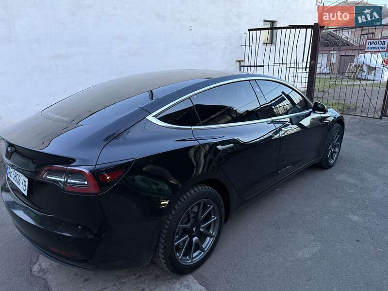 Седан Tesla Model 3 2019 в Кривом Роге