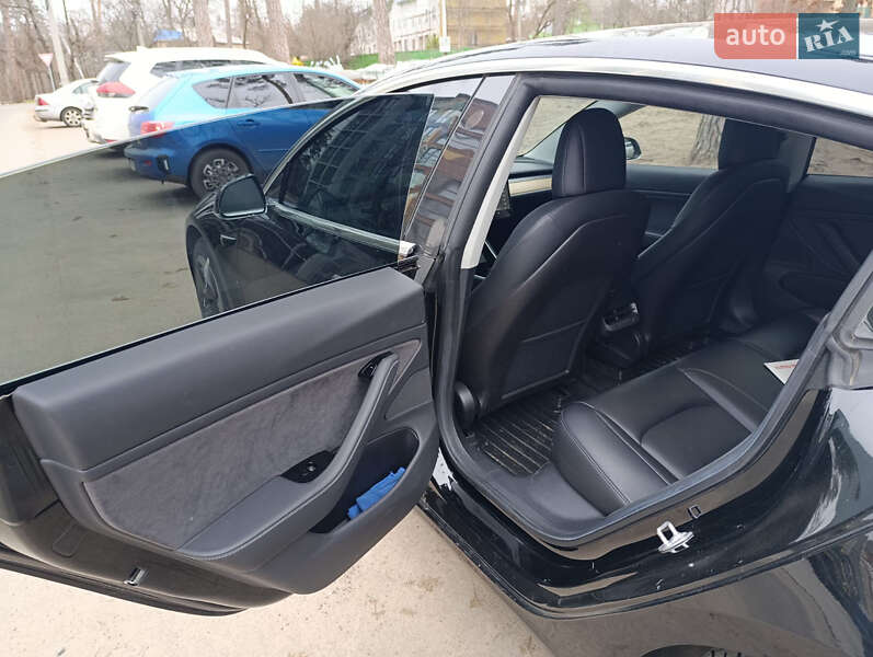 Седан Tesla Model 3 2019 в Киеве фото 6 Седан Tesla Model 3 2019 в Киеве