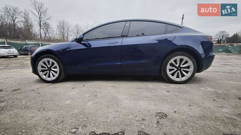 Седан Tesla Model 3 2022 в Кам'янець-Подільському