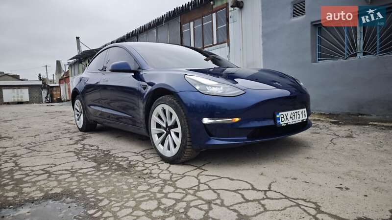 Седан Tesla Model 3 2022 в Кам'янець-Подільському