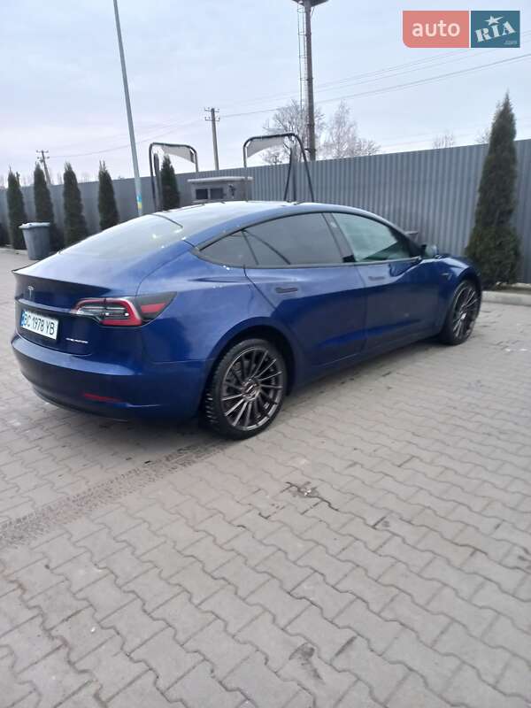 Седан Tesla Model 3 2018 в Шептицькому фото 25 Седан Tesla Model 3 2018 в Шептицькому