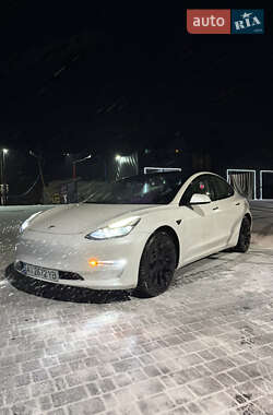 Седан Tesla Model 3 2021 в Києві