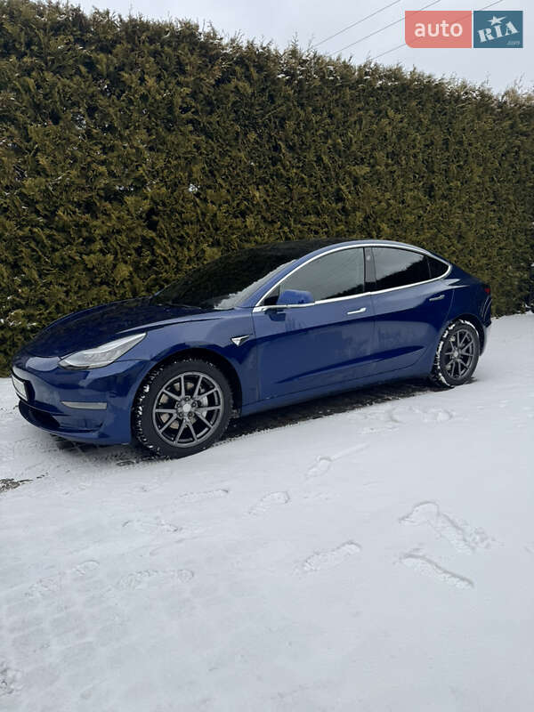 Седан Tesla Model 3 2019 в Львові фото 3 Седан Tesla Model 3 2019 в Львові