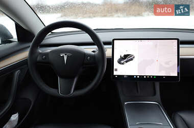 Седан Tesla Model 3 2021 в Львові