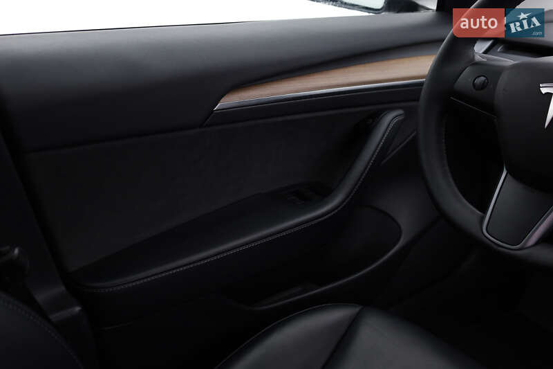 Седан Tesla Model 3 2021 в Львові фото 20 Седан Tesla Model 3 2021 в Львові