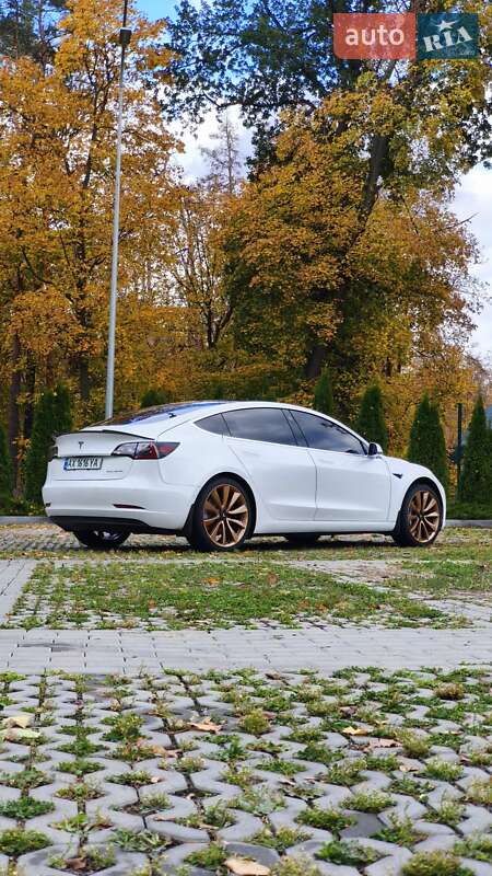 Седан Tesla Model 3 2020 в Харькове