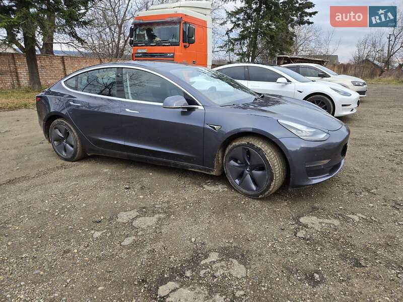 Tesla Model 3 2020 Tesla Model 3 2020
