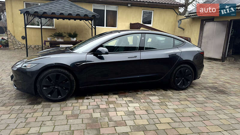 Седан Tesla Model 3 2024 в Кременці