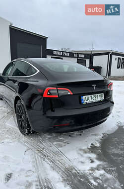 Седан Tesla Model 3 2019 в Києві