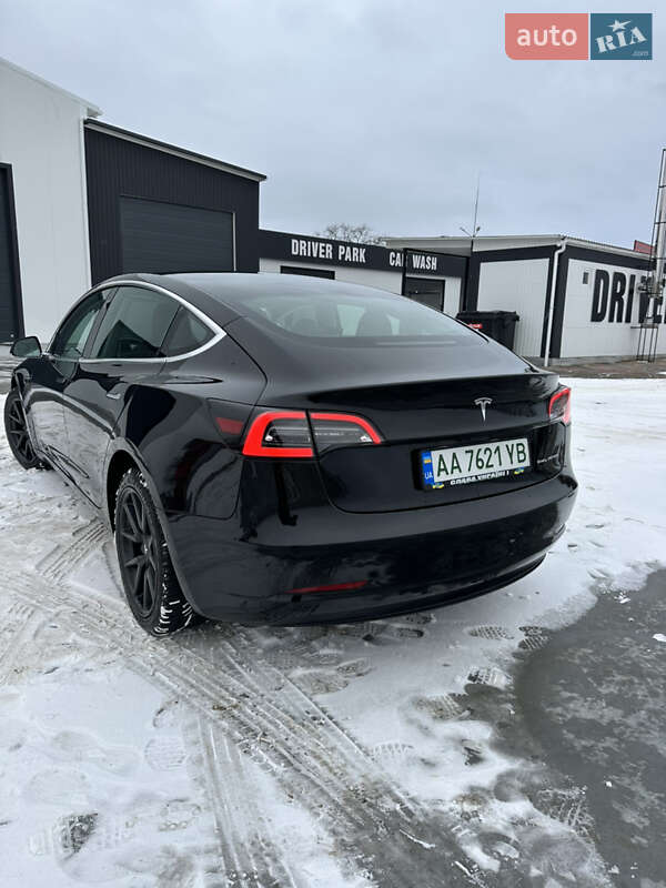 Седан Tesla Model 3 2019 в Киеве фото 2 Седан Tesla Model 3 2019 в Киеве