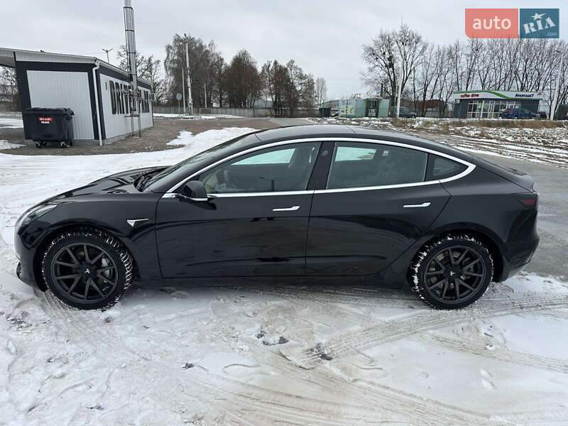 Седан Tesla Model 3 2019 в Киеве фото 40 Седан Tesla Model 3 2019 в Киеве