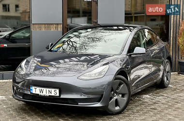 Седан Tesla Model 3 2023 в Одесі